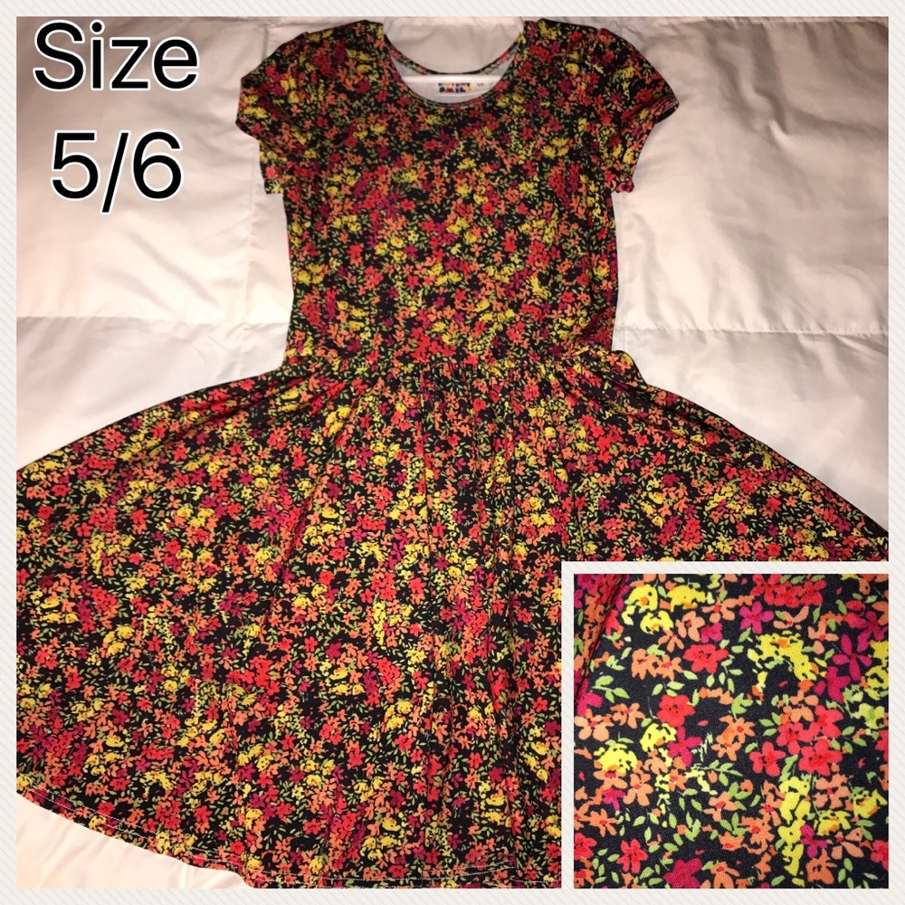 Dot Dot Smile Cap Sleeve Dress